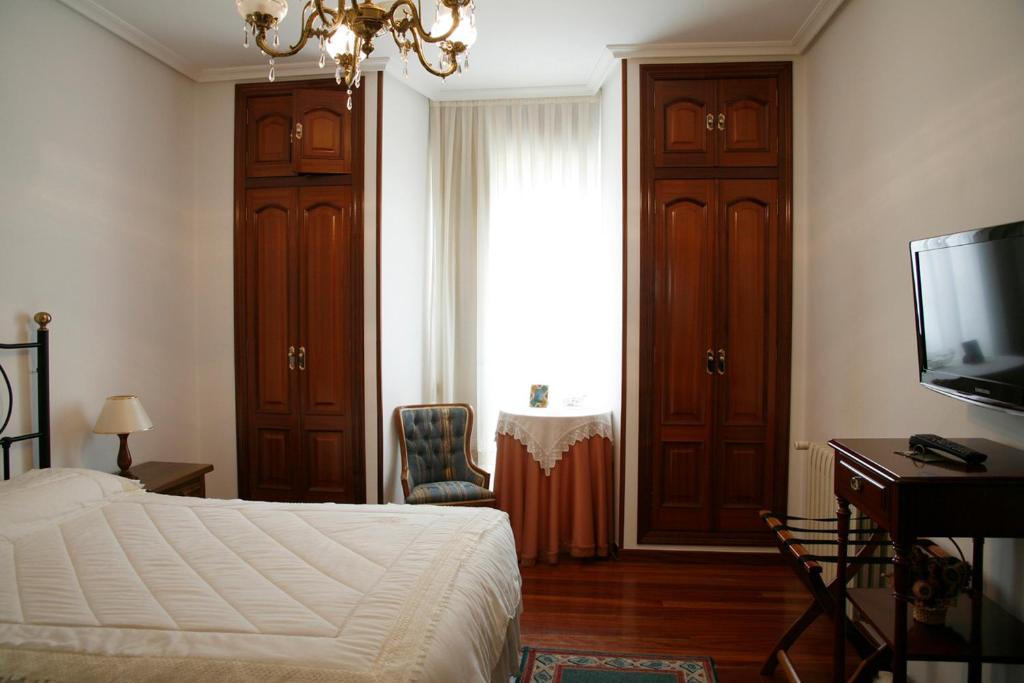 Hotel Pousada Vicente Risco Castro Caldelas Exteriér fotografie